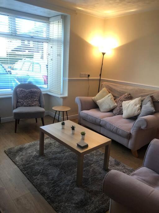 29 Comfort House 2 Bedroom Townhouse With Parking Σκάνθορπ Εξωτερικό φωτογραφία